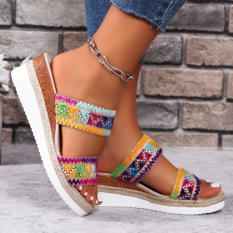 "Ethnic Breeze" Wavy Woven Platform Sandals – Summer Casual - Image 2
