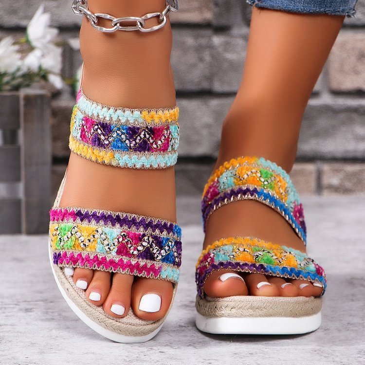 "Ethnic Breeze" Wavy Woven Platform Sandals – Summer Casual - Image 4