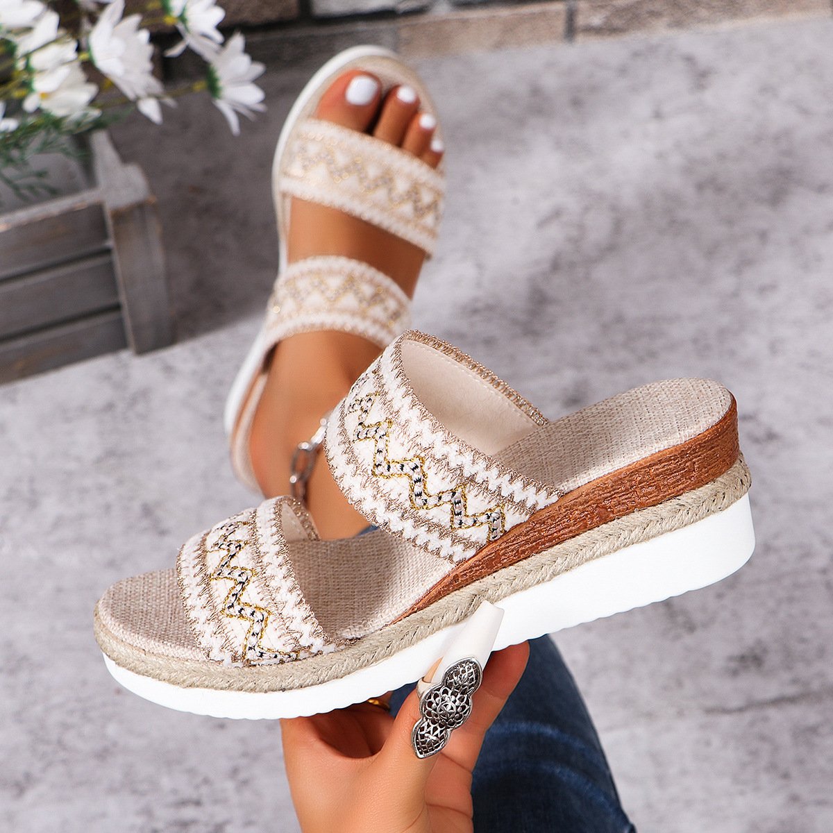 "Ethnic Breeze" Wavy Woven Platform Sandals – Summer Casual - Image 6