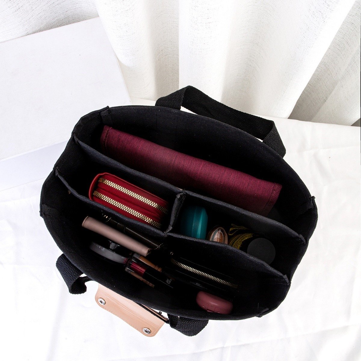 Stylish And Versatile Mother And Baby Shoulder Messenger Bag Portable - Image 3